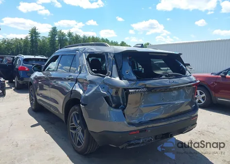 2025 Ford Explorer St-Line from USA, damaged, VIN 1FMUK8KH3SGB21320